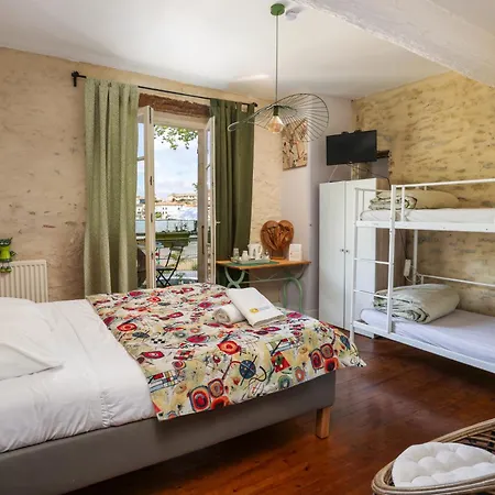 Le Grand Bassin Holiday home