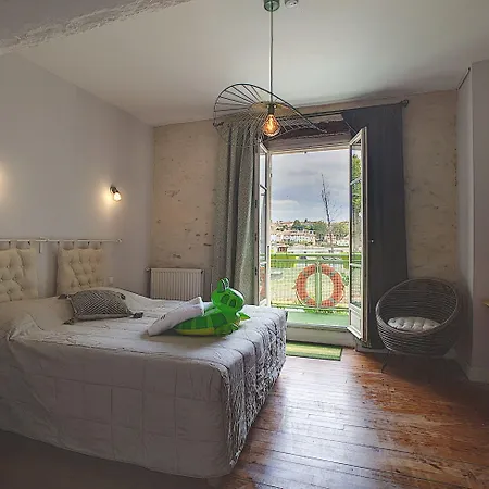 Le Grand Bassin, Autonome, Au Bord Du Canal Du Midi Сasa de vacaciones